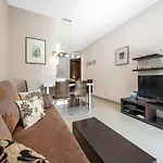 Daire Jacuzzi Retreat In