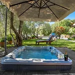 Jacuzzi Retreat In * Banjol