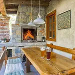Jacuzzi Retreat In *