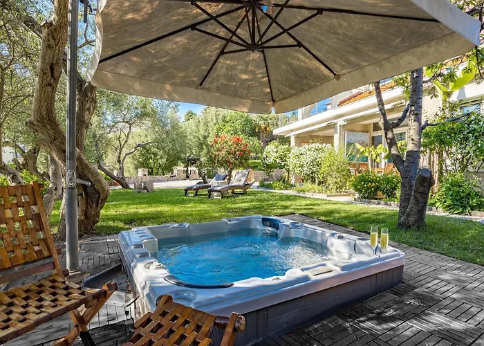Jacuzzi Retreat In