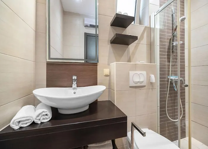 Jacuzzi Retreat In *